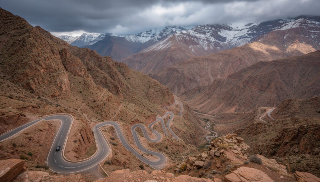 Haut Atlas Maroc – route de montagne spectaculaire au cœur des sommets enneigés